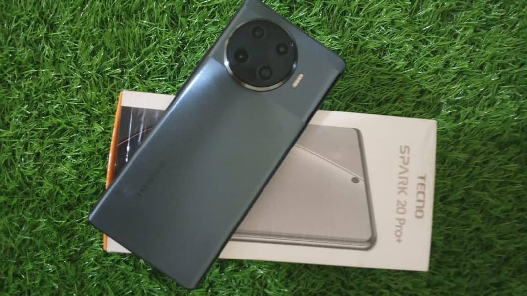 Tecno Spark 20 Pro Plus 0