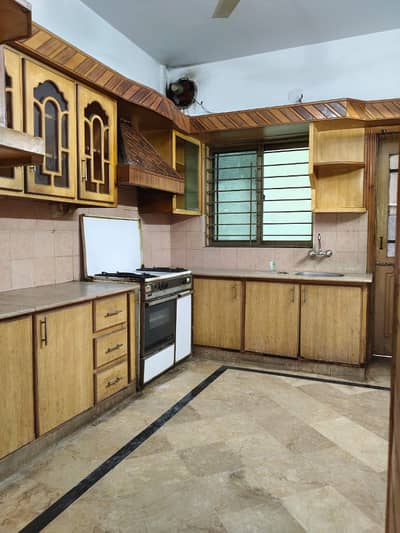 14marla 3beds DD TV lounge kitchen attached baths neat clean ground portion for rent in G 13 3 islamabad