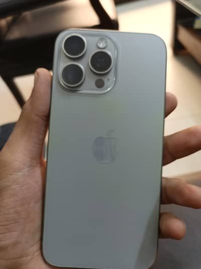 Apple iPhone 15 Pro Max