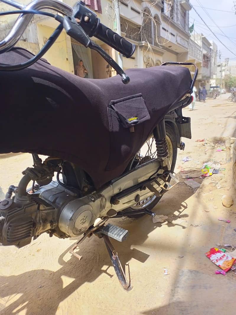 DHOOM model 2024 7