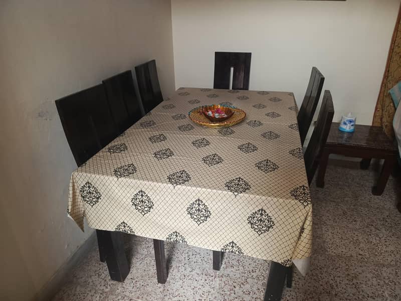 6-Seater Dining Table Set 0