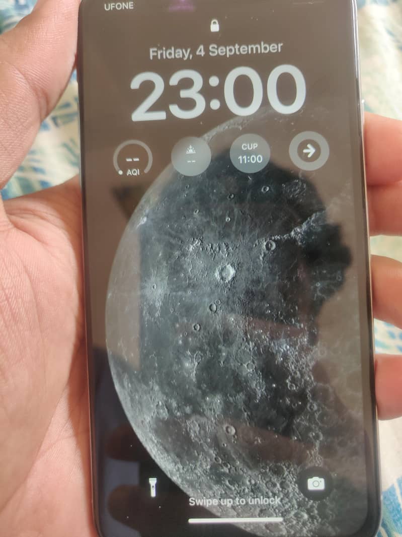 Apple iPhone X 4