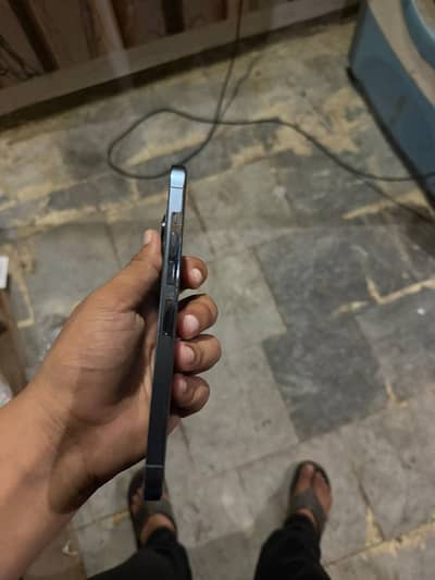 iPhone 13 Pro Max factory unlock