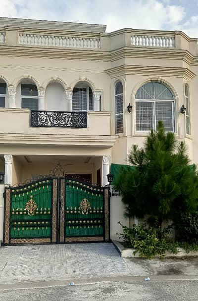 5 Marla Brand New Designer House For Sale