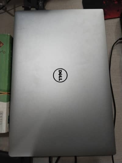 Dell XPS 15 9560