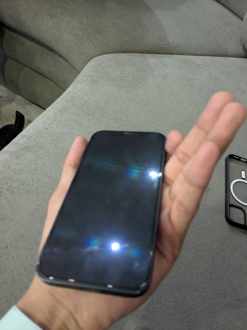 Apple iPhone 12 2
