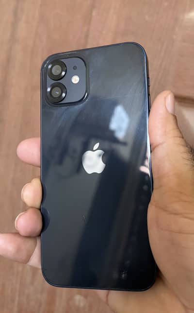 Apple iPhone 12