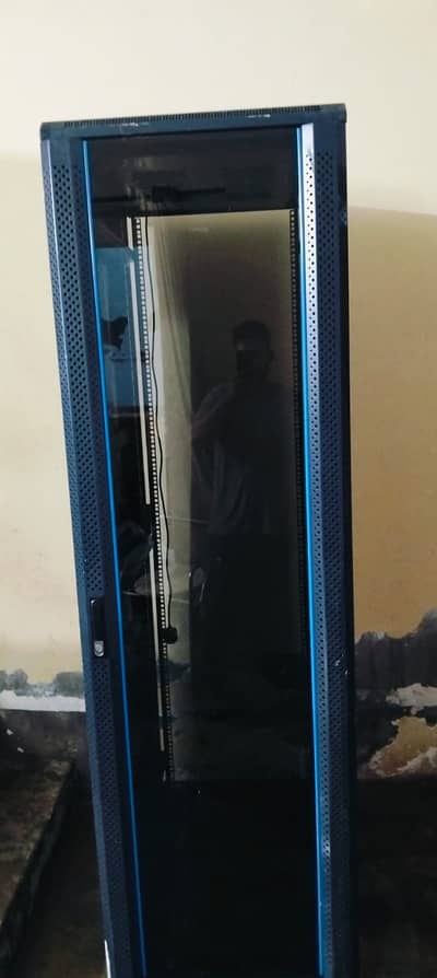 42U Heavy Duty Server Network Rack – Local