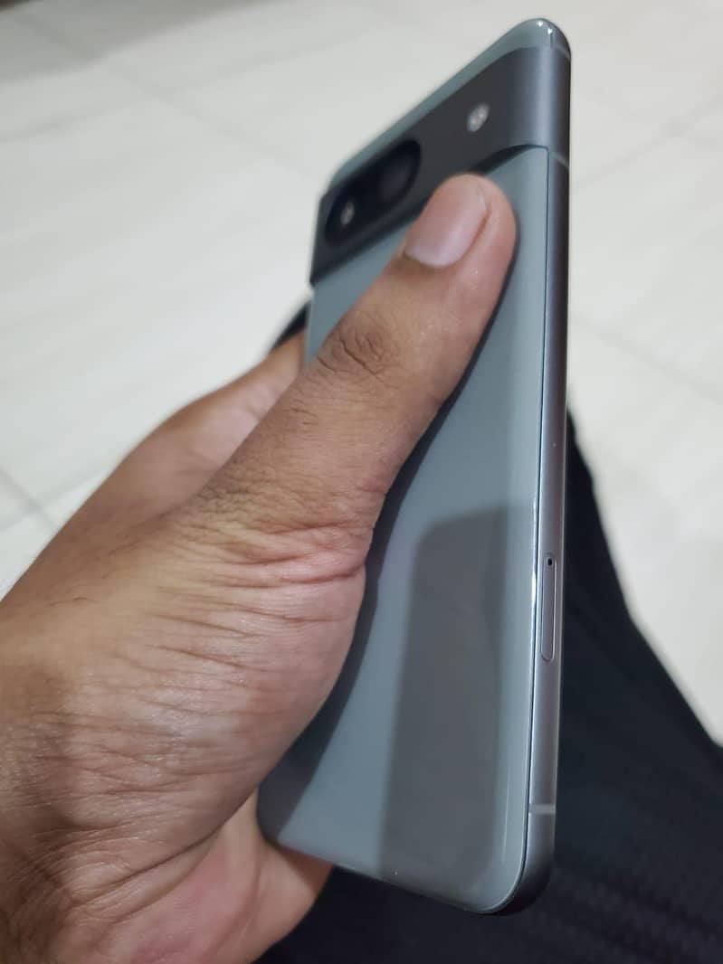 Google Pixel 8 1
