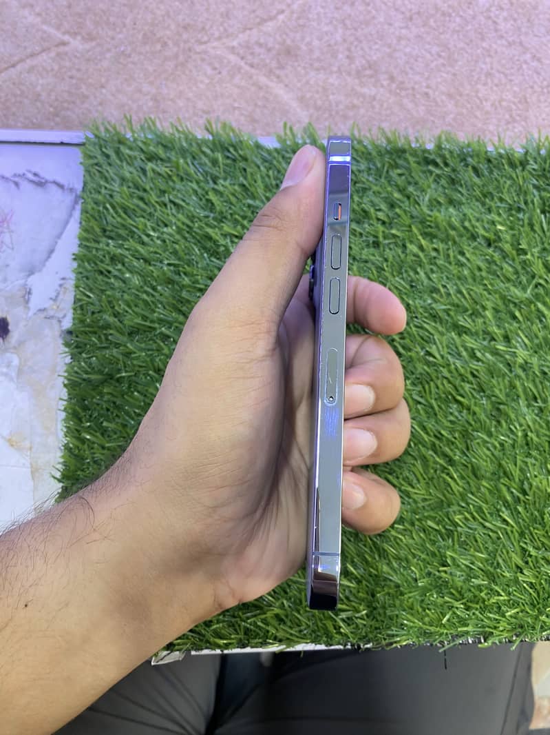 Apple iPhone 13 Pro 1