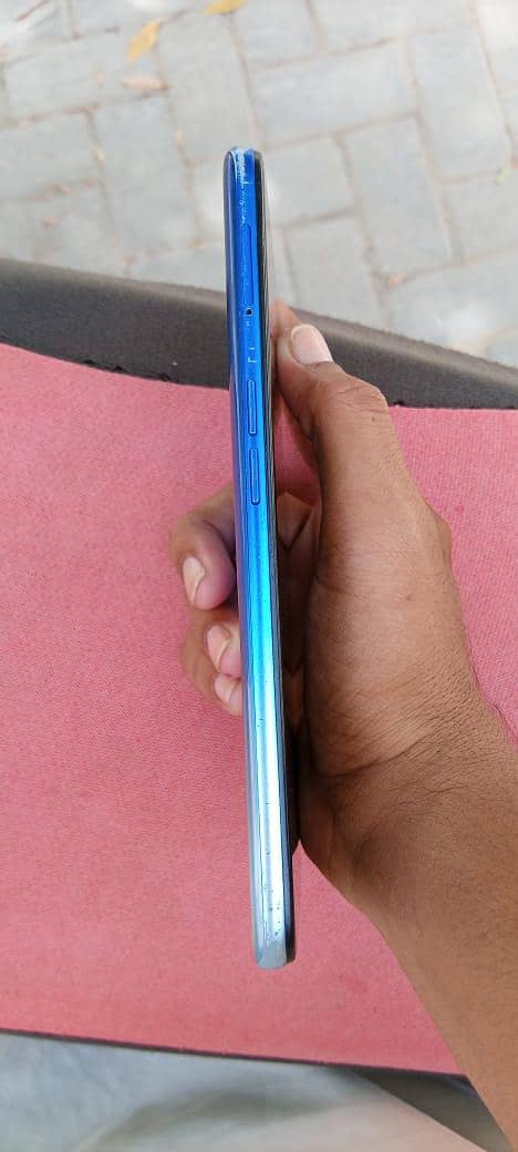 OPPO A54 4