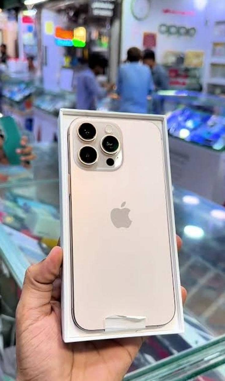 Apple iPhone 16 Pro Max 2