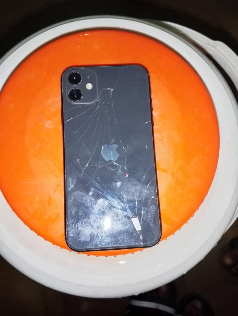 Apple iPhone 11 2