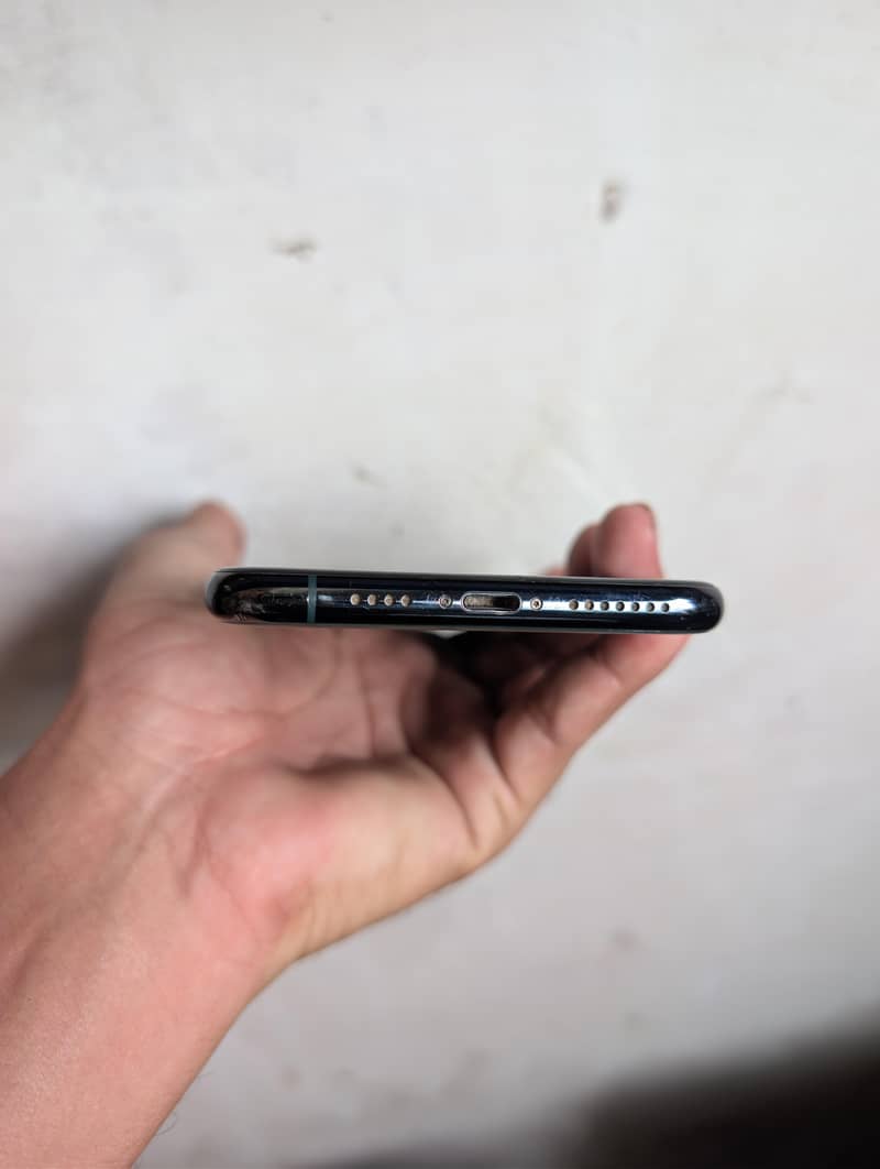 Apple iPhone 11 Pro Max 5
