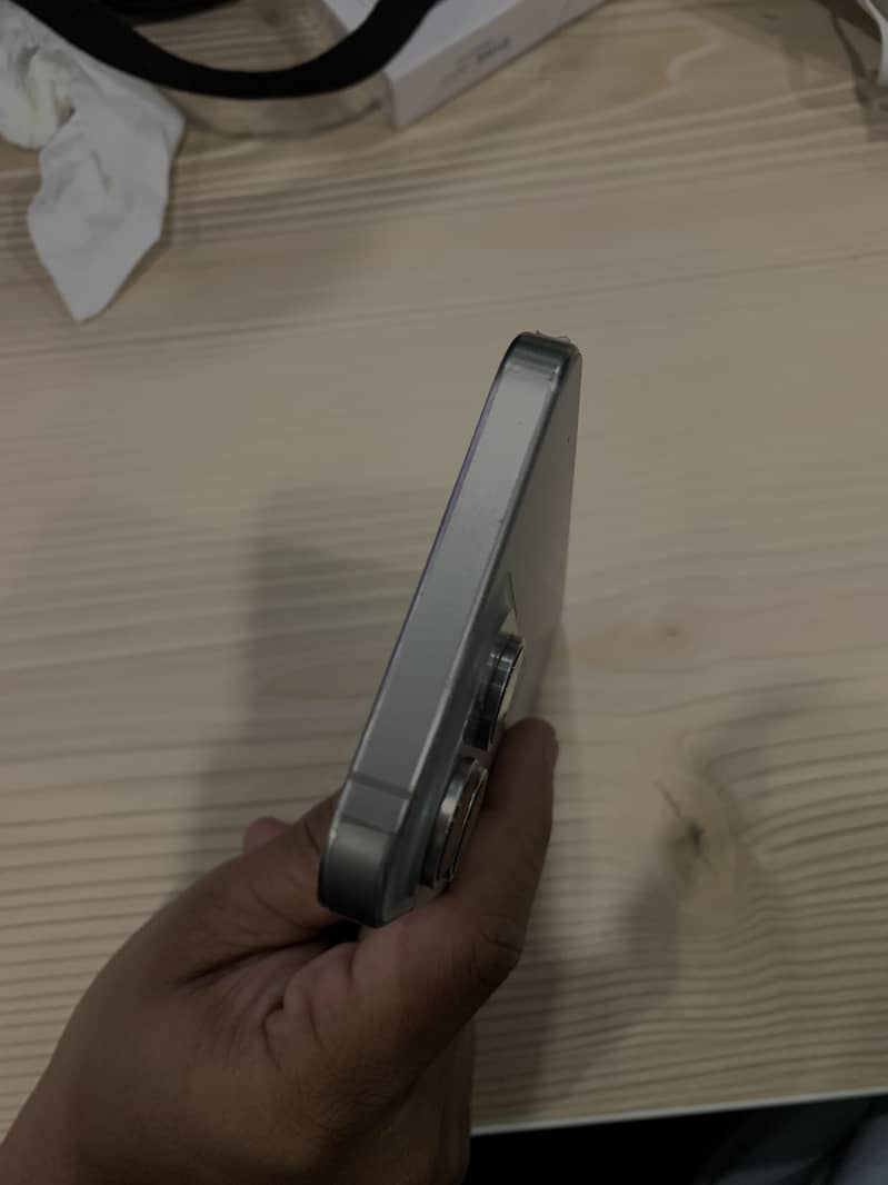 Apple iPhone 15 Pro Max 7