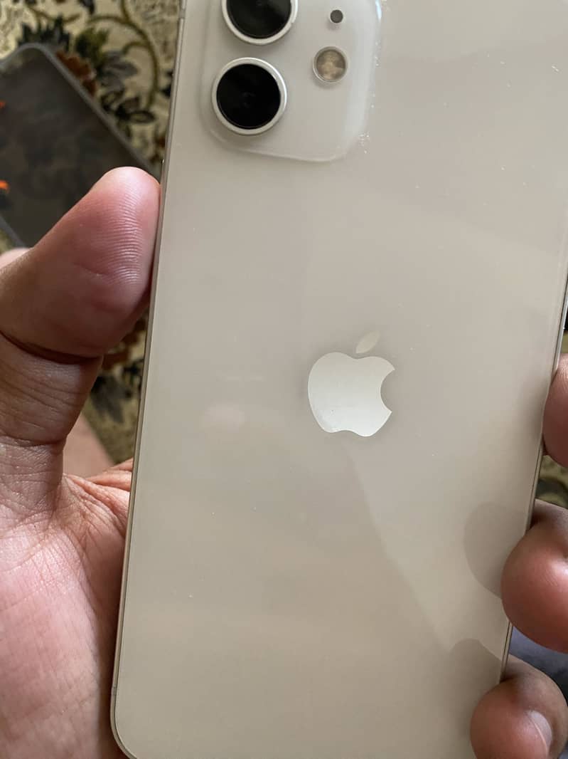 Apple iPhone 12 5