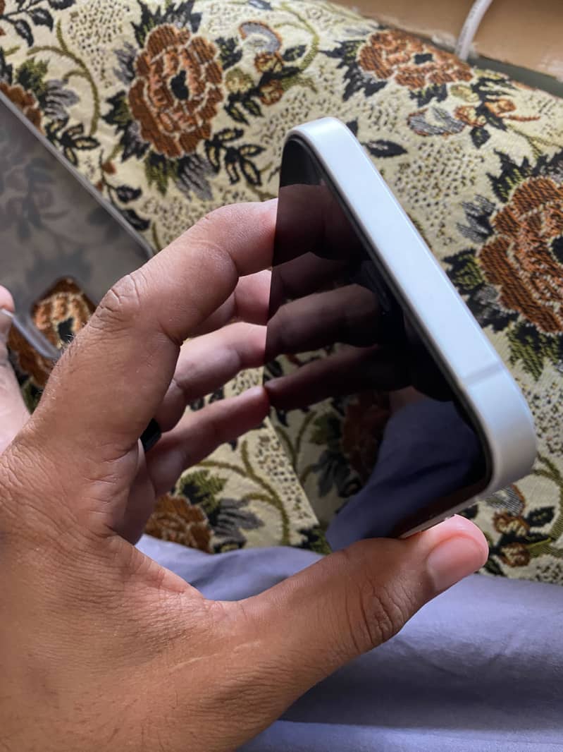 Apple iPhone 12 7