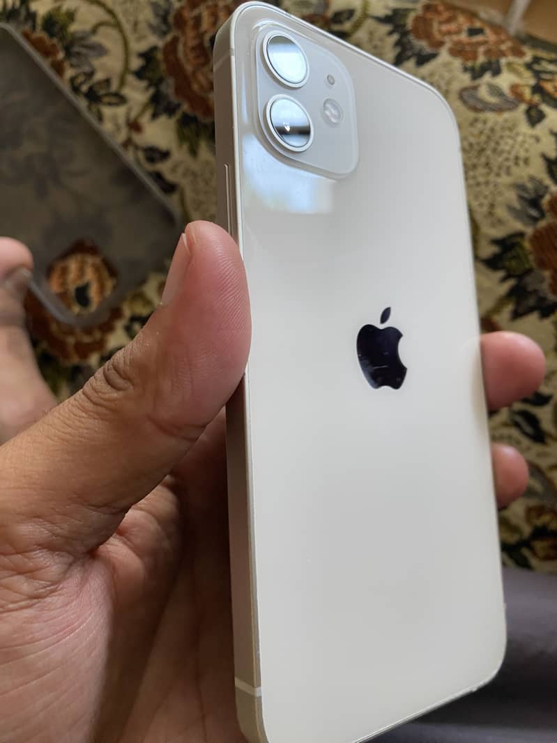 Apple iPhone 12 9
