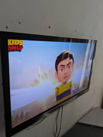 44 inch Panasonic Led slim design