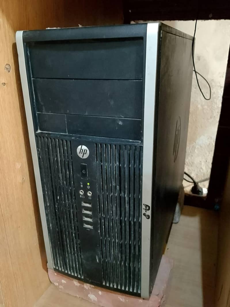 computer and LCD Hp PC 2