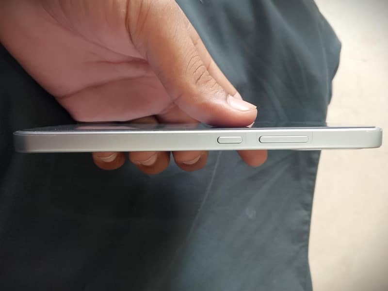 OPPO A6s pro 2