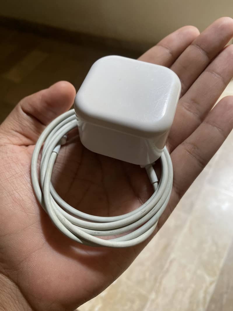 Apple iPhone 11 Pro Max 4