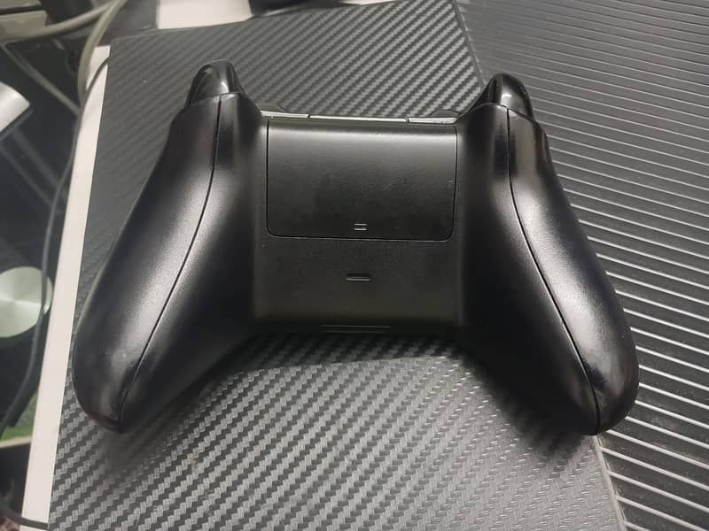 Xbox One With Controller 100% Working 3