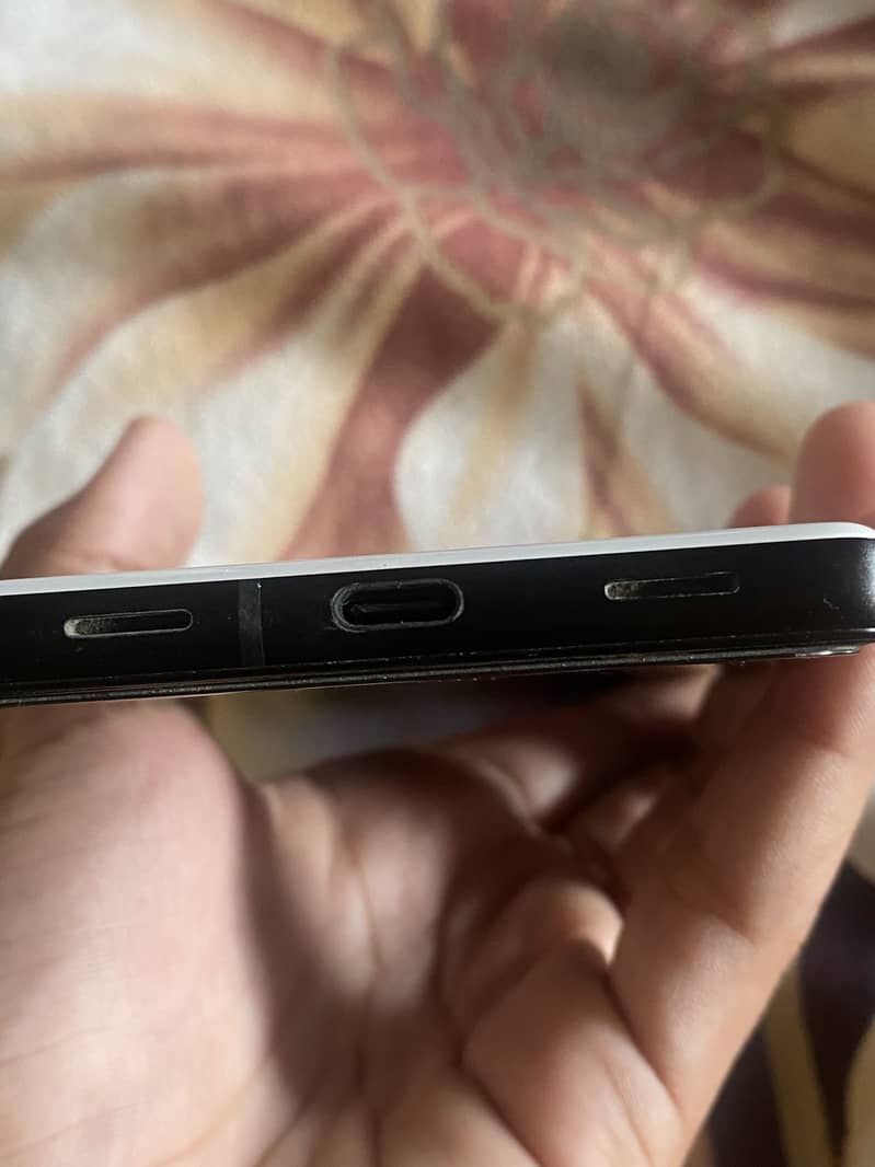 Google Pixel 6a 5