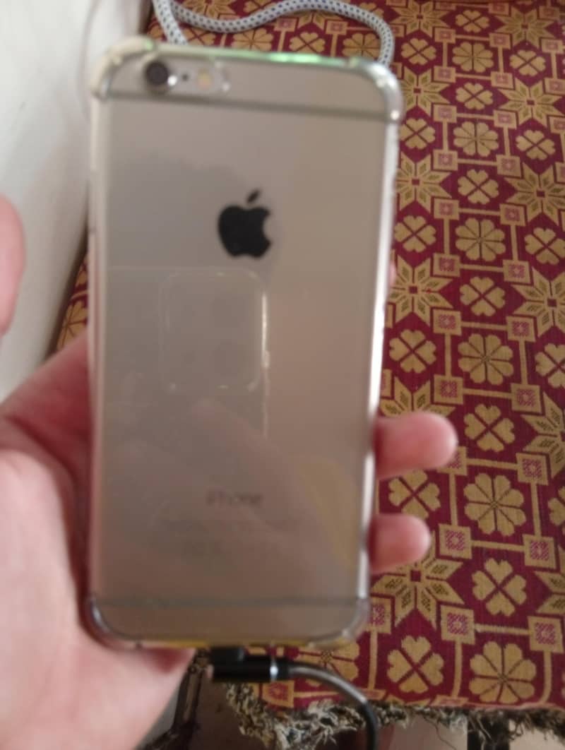 Apple iPhone 6 2