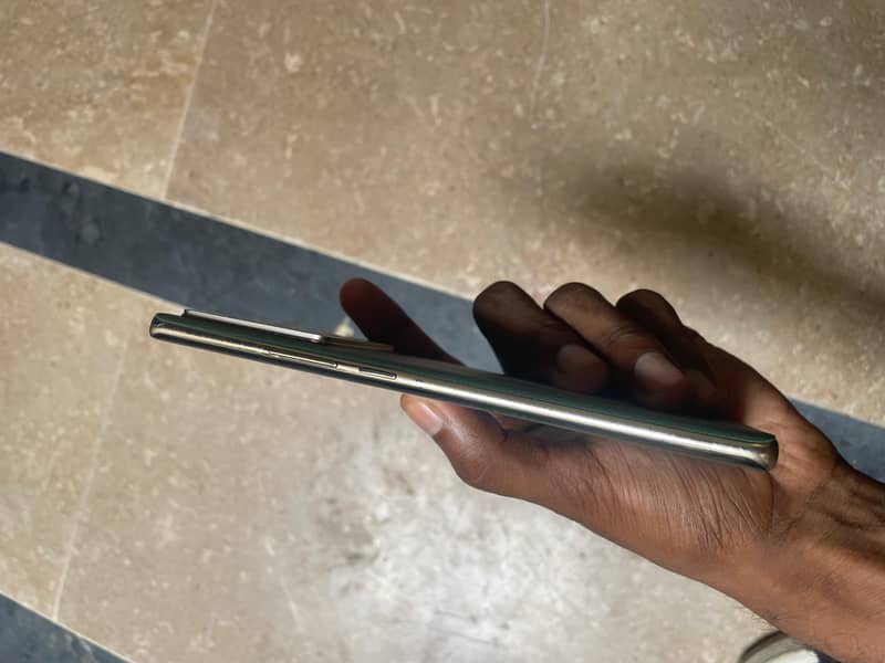 Infinix Note 40 Pro 3