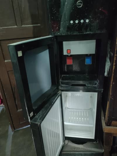 pel water dispenser