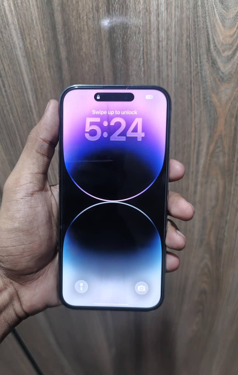 Apple iPhone 14 Pro Max 1