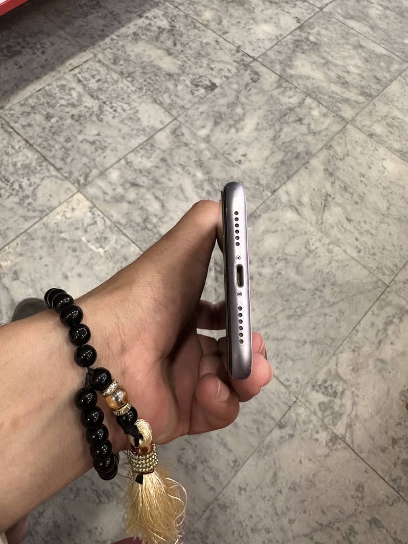 iphone 11 jv 1
