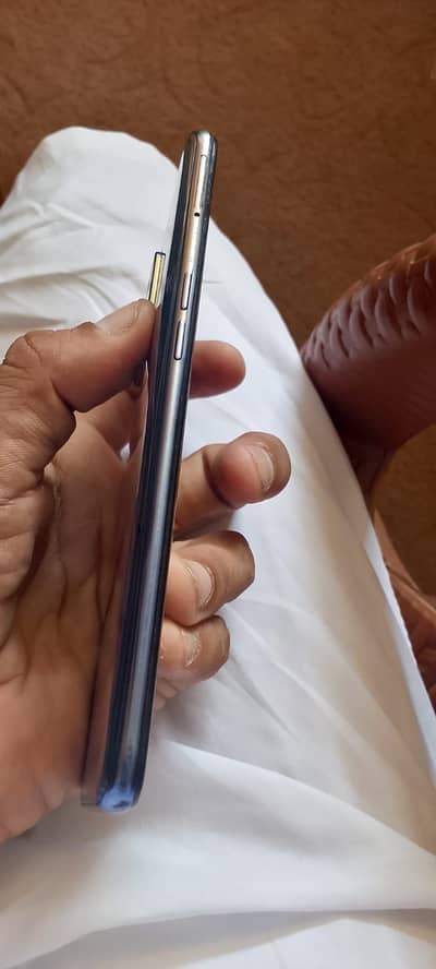 OPPO F19