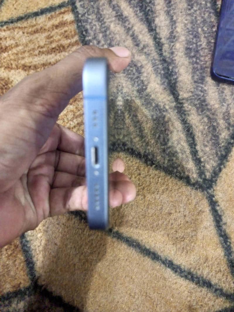 Apple iPhone 14 5