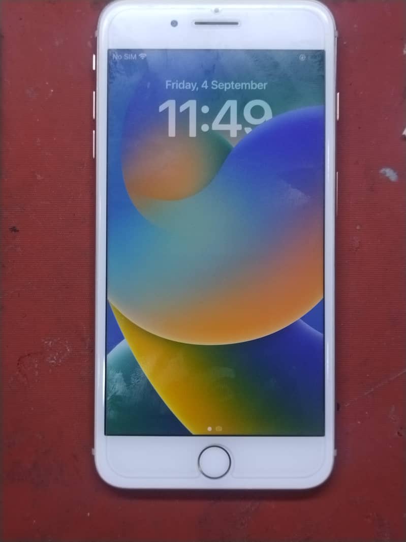 Apple iPhone 8 Plus 1