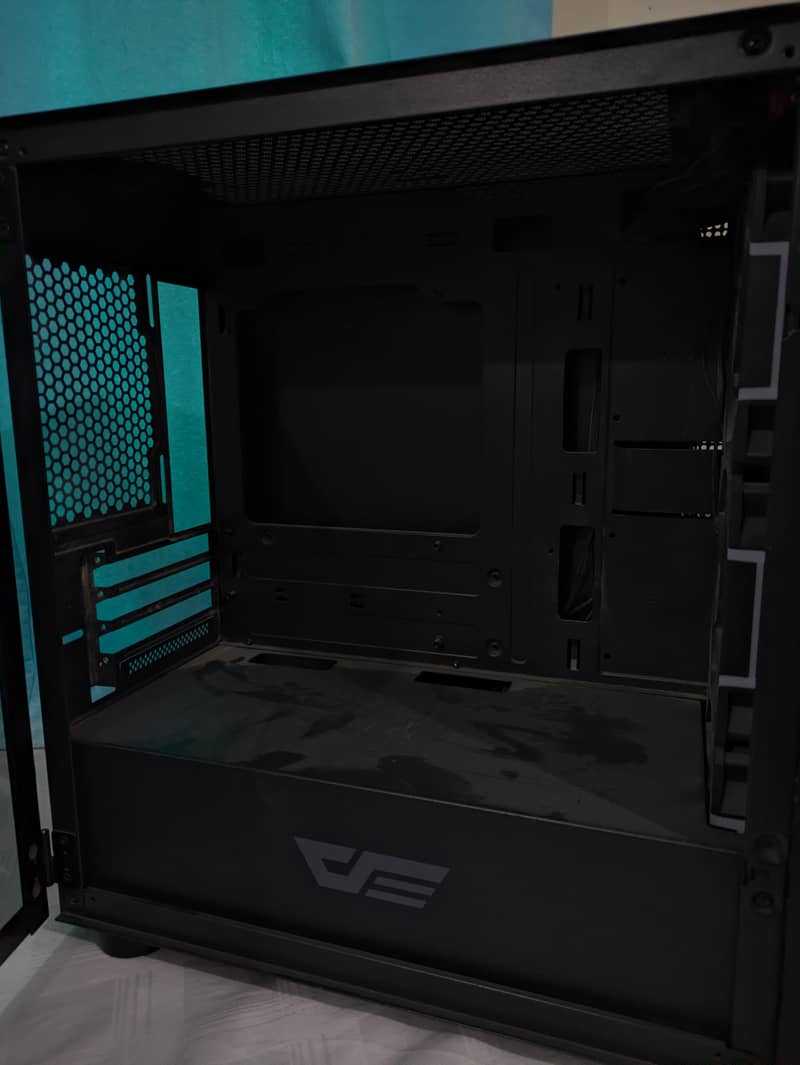 Darkflash DLM21 Gaming Case. 3