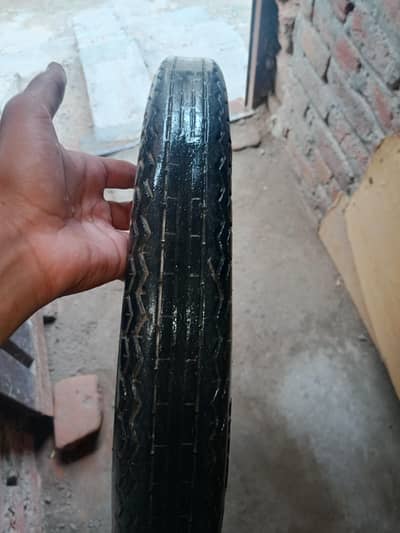 CD 70 tyre