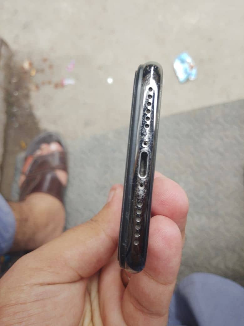Apple iPhone X 1