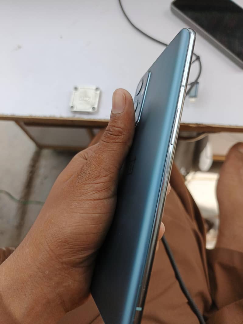 One Plus 9 Pro 4