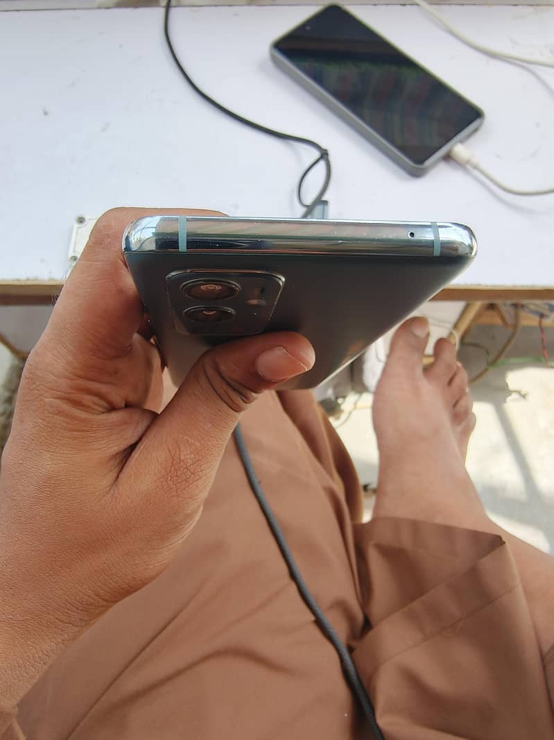 One Plus 9 Pro 5