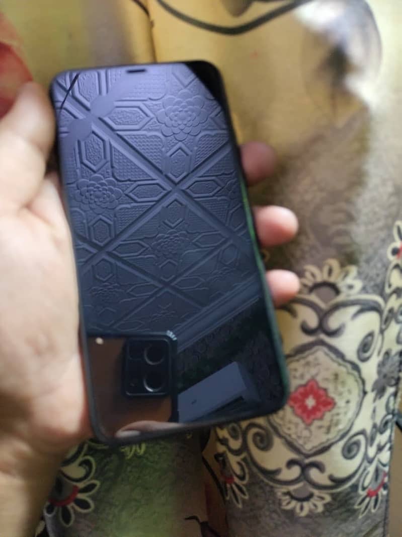 Apple iPhone 11 Pro Max 1