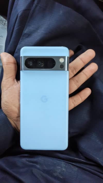 Google Pixel 8 Pro