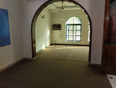 10 Marla House For Rent In Gulberg
