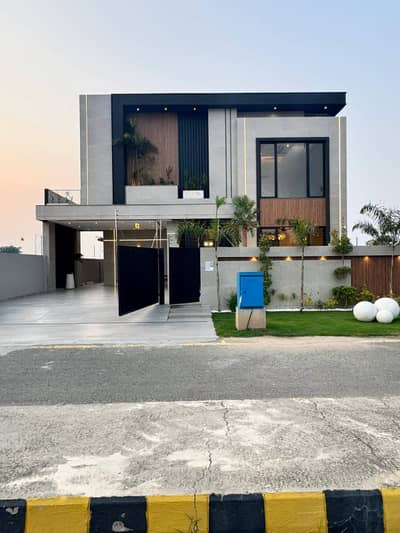 1 Kanal Unfurnished House For Sale In DHA Phase 7 |