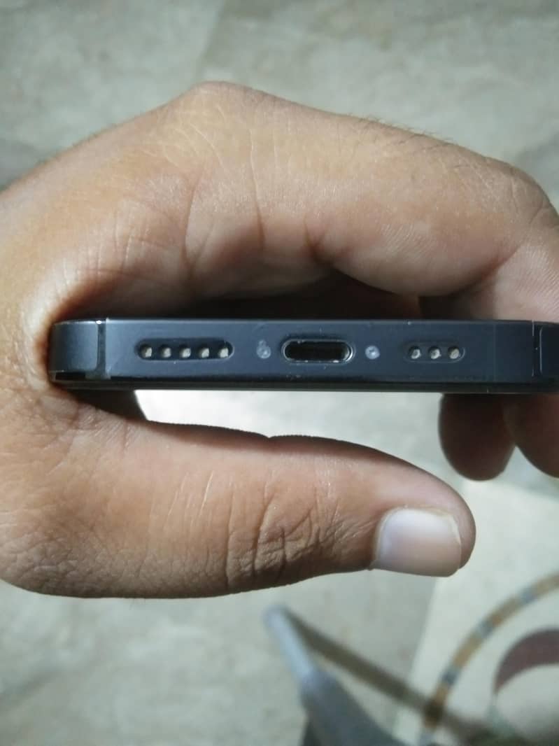 Apple iPhone 14 Pro 2