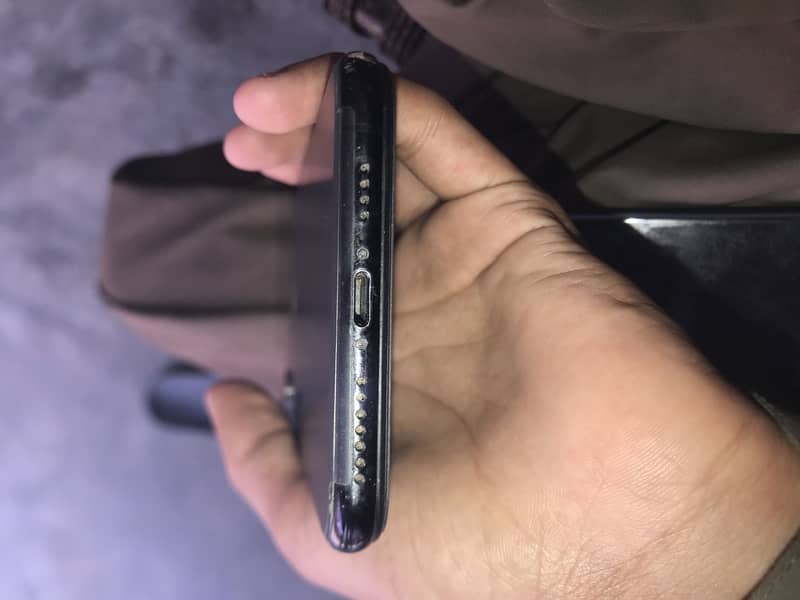 Apple iPhone XS Max 1