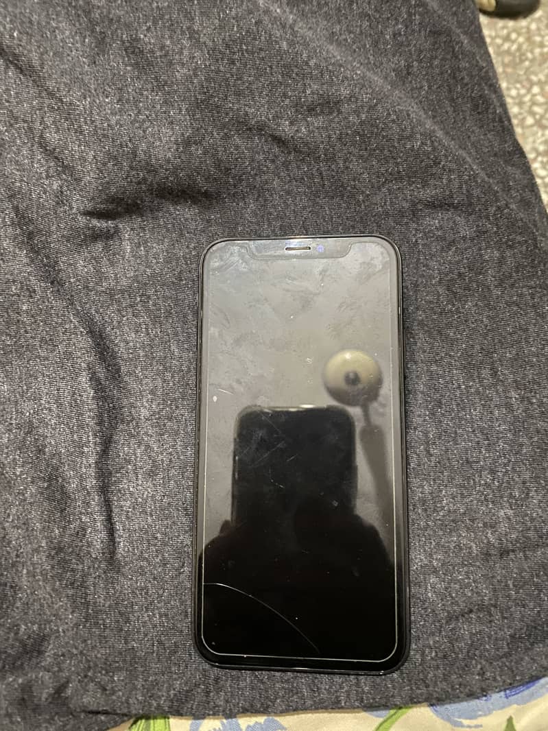 Apple iPhone X 4