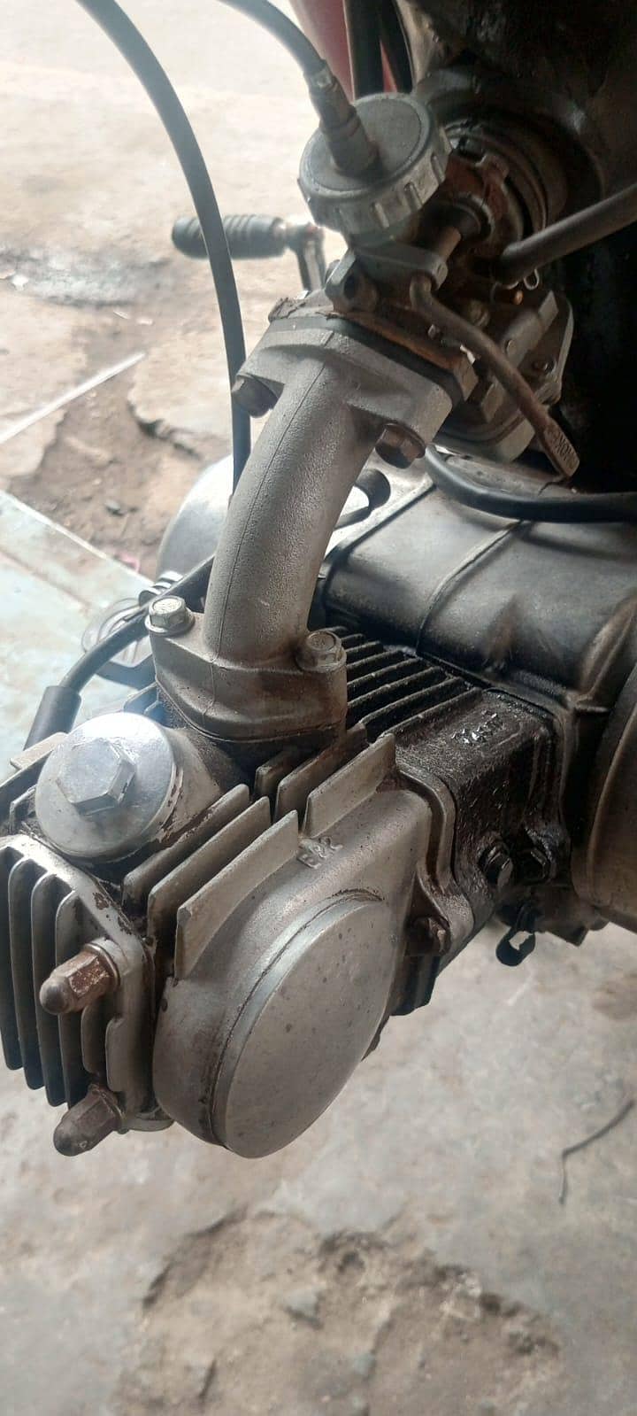 CD70 2004 5