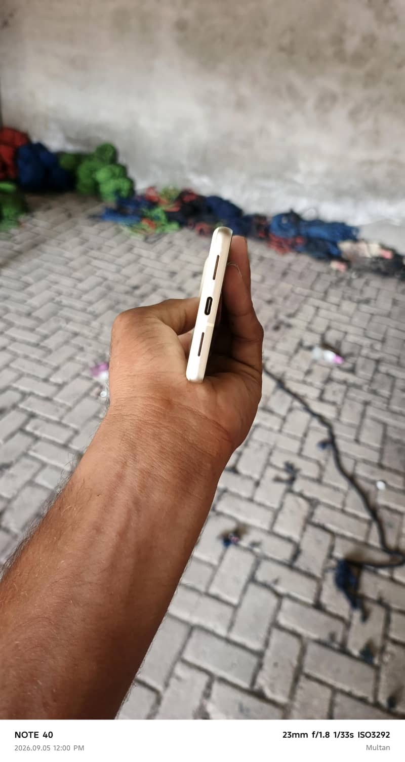 Google Pixel 7 3